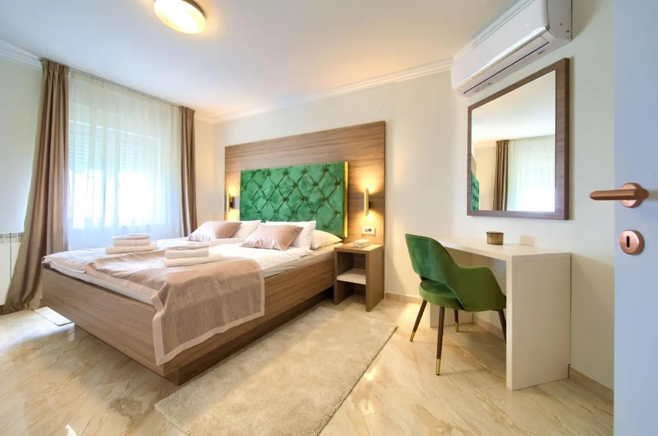 Villa Piano Pinezici  0*, Pinezici (Krk) Croatia