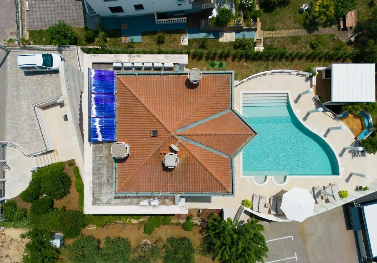 Villa Piano Pinezici  Croatia